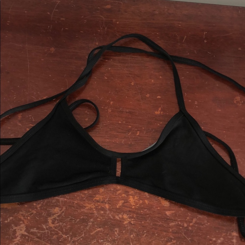Black jolyn top